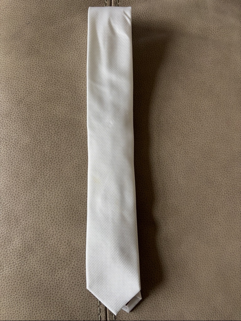 Alfani White Textured Tie with Red Label